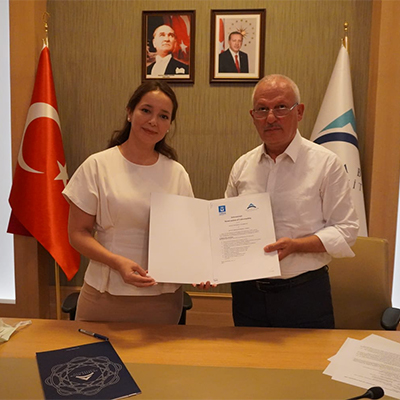 Signing of a Memorandum of Understanding and an Agreement on internships for students between Turan University and Antalya Bilim University, Turkey