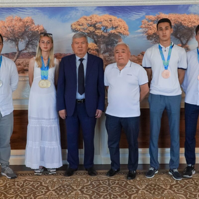 Meeting of the rector with the winners of the 12-year Universiade