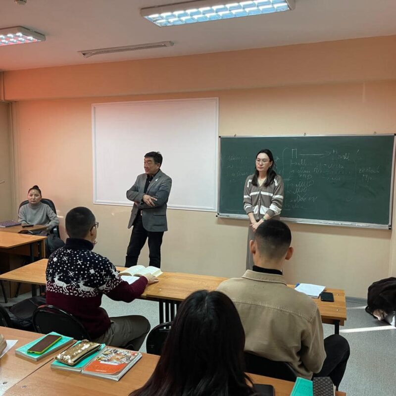 Meeting with students of Turan College
