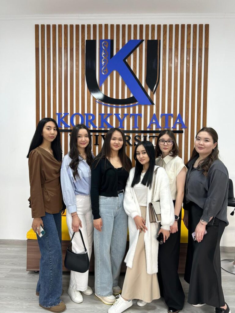 Менен секс видео Ұялы телефоныңызда резеңке қуыршақпен жыныстық қатынасты қараңыз