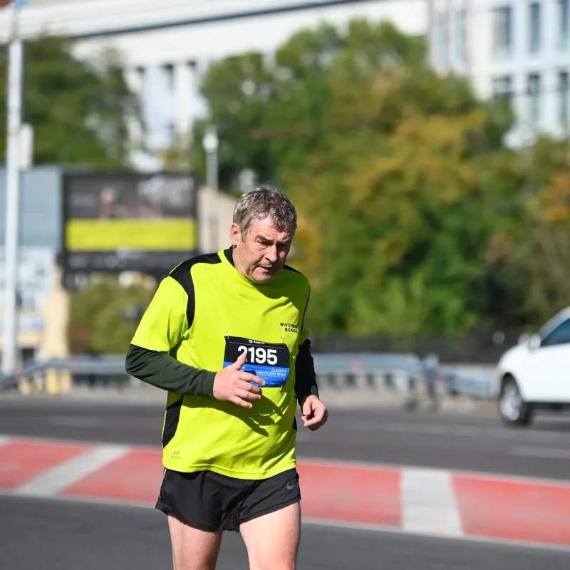 «Тұран» университеті Қамқоршылық кеңесінің мүшесі ALMATY MARATHON 2024-ке қатысты