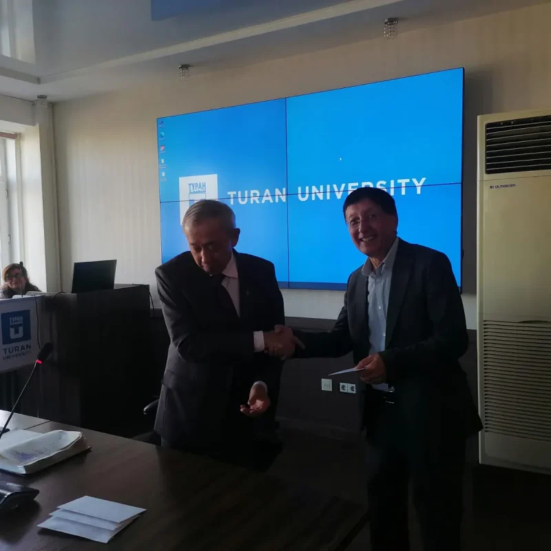 Сотрудники Центра региональных исследований отмечены наградами за публикационную активность