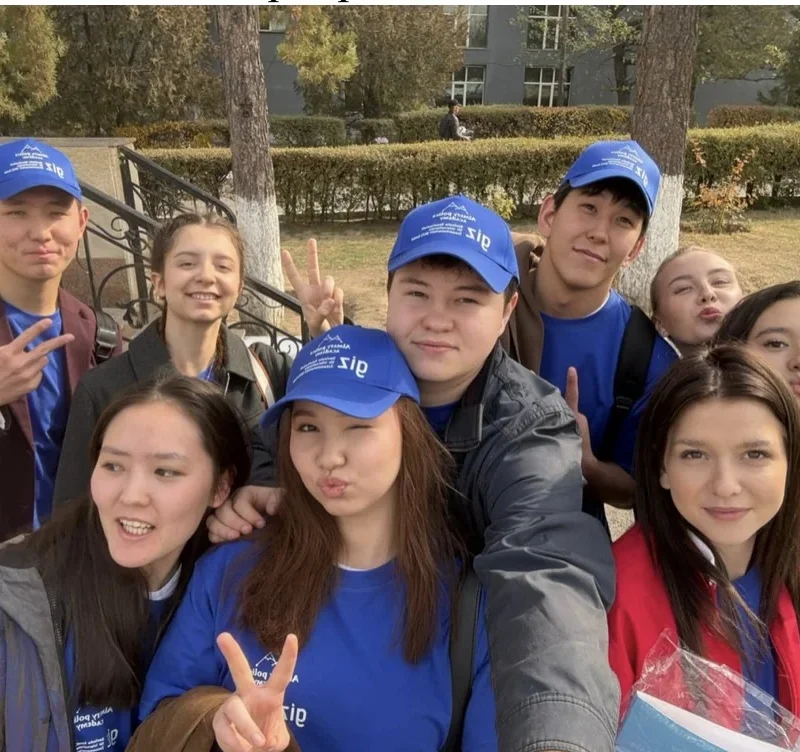 «Туран» университетінің Құқық жоғары мектебінің студенттері ҚР ІІМ М. Есболатов атындағы Алматы академиясының базасында «Полицияда бір күн» жобасына қатысты