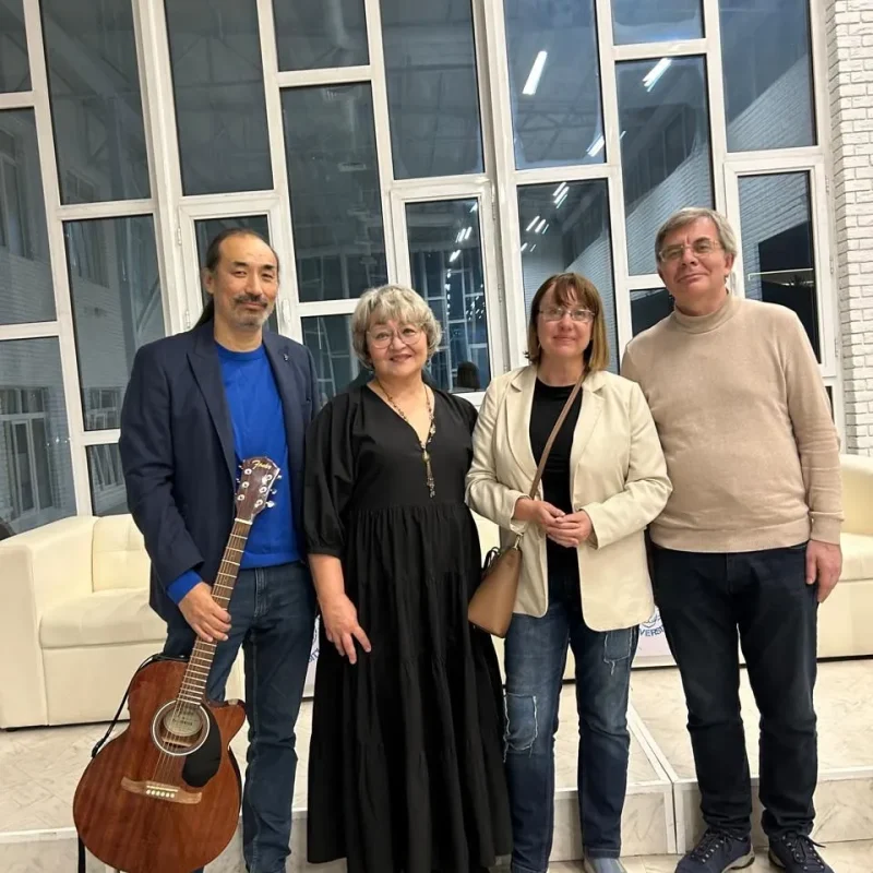 Поэзияның сиқырлы жолдары…