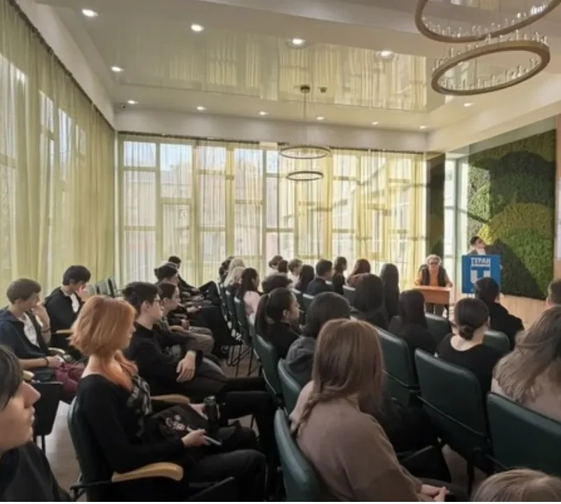 «Заң және тәртіп»: «Тұран» колледжінде Құқық жоғары мектебі өткізген мастер-класс